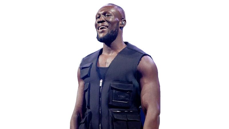 الامارات | مغني الراب ستورمزي يحصل  على «دكتوراه فخرية»