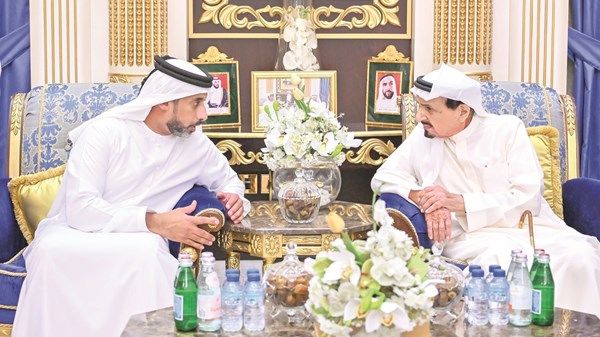 حاكم عجمان وولي عهده يقدمان واجب العزاء في وفاة مبارك الغفلي