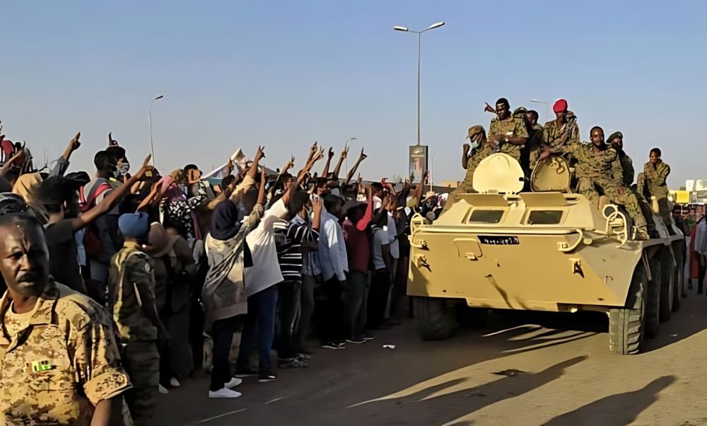 الجيش السوداني يعلن استعادة القصر الرئاسي في الخرطوم