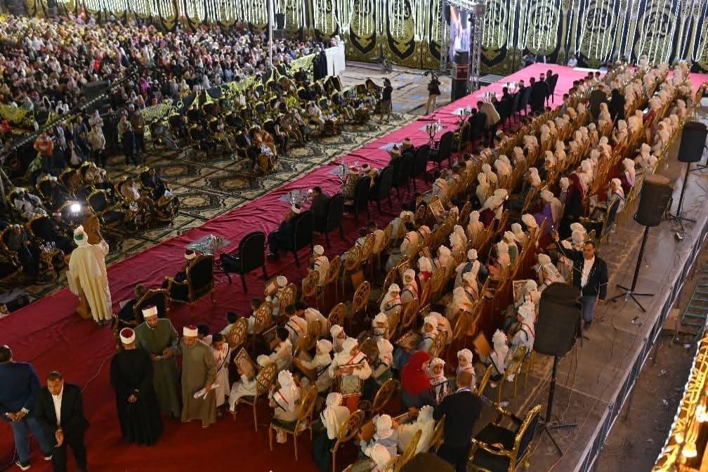 زفة شعبية لتكريم حفظة القرآن الكريم فى قرية سقارة و 30 رحلة عمرة للأوائل.. صور