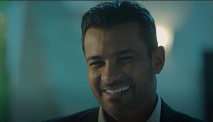 خلاف مثير بين طه وسعيد في الحلقة 21 من مسلسل الحلانجي محمد رجب حول مصدر ثروة الأخير!