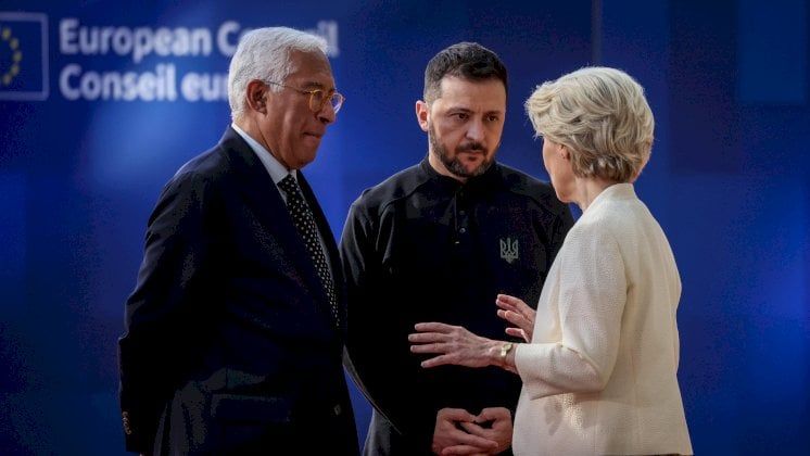 الغارديان: هل يمكن تشكيل تحالف غربي أوروبي دون الولايات المتحدة؟