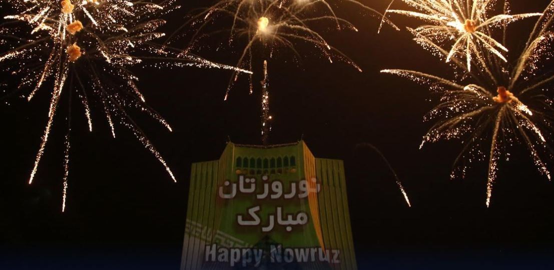 أكراد سوريا يحتفلون بأول عيد لـ"النوروز" بدون بشار الأسد.. صور