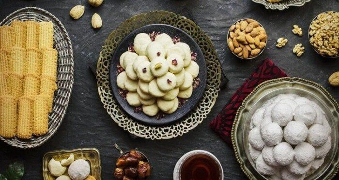 استكشف أسعار كحك العيد 2025 في الأسواق والمجمعات الاستهلاكية!