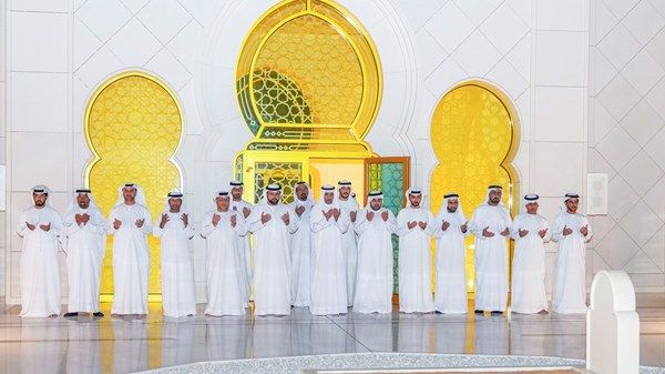 حاكم الفجيرة يزور ضريح الشيخ زايد