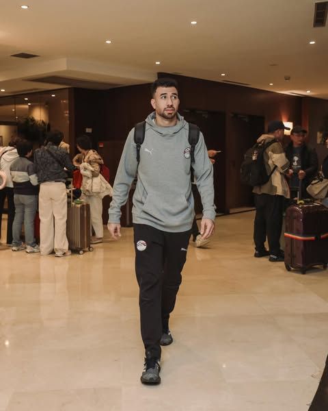 شاهد تحرك لاعبي منتخب مصر إلى ملعب العربي الزاولي لمواجهة إثيوبيا