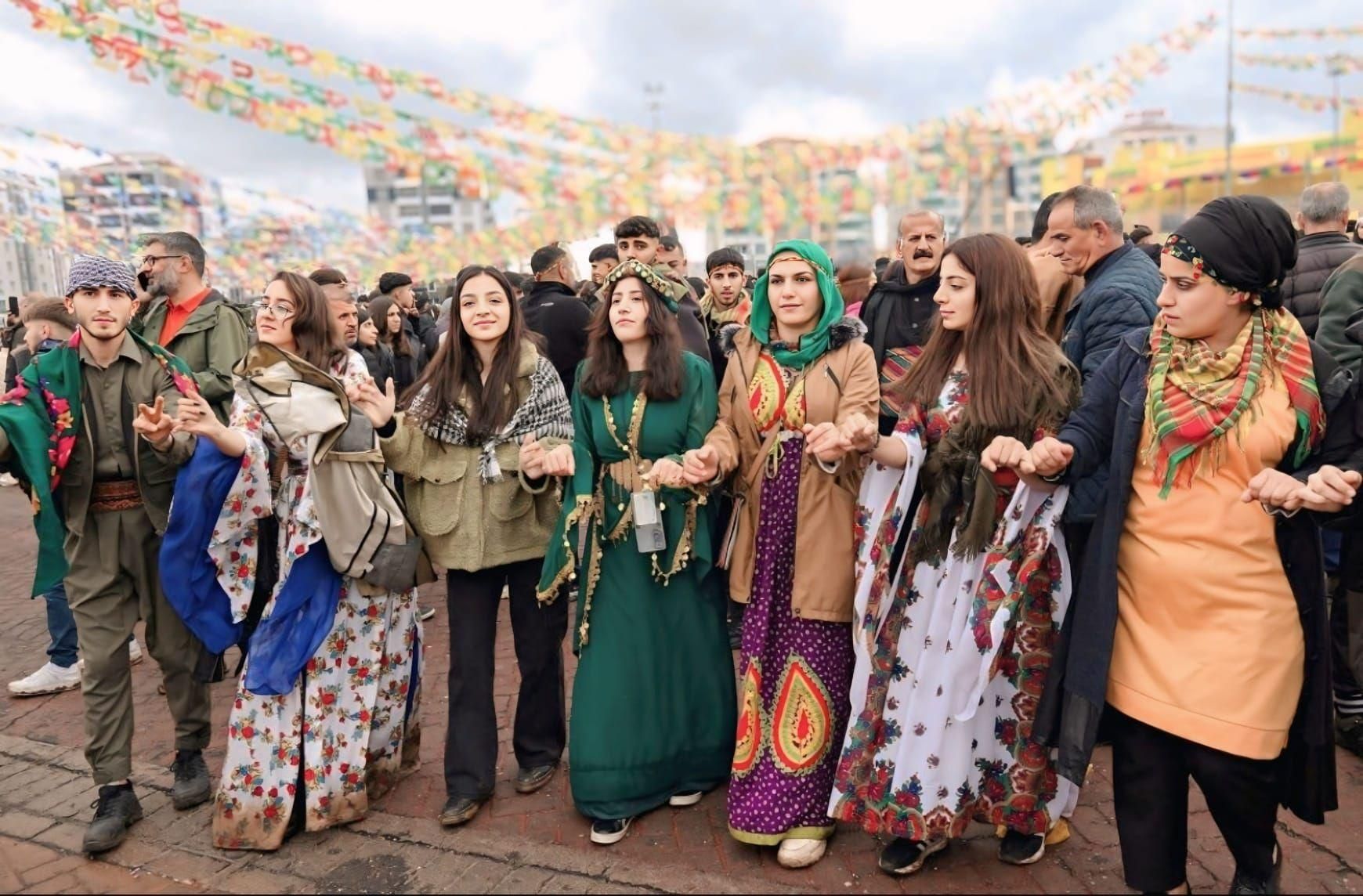 عيد نوروز: بين الرمزية الدينية والهوية القومية لدى الأكراد