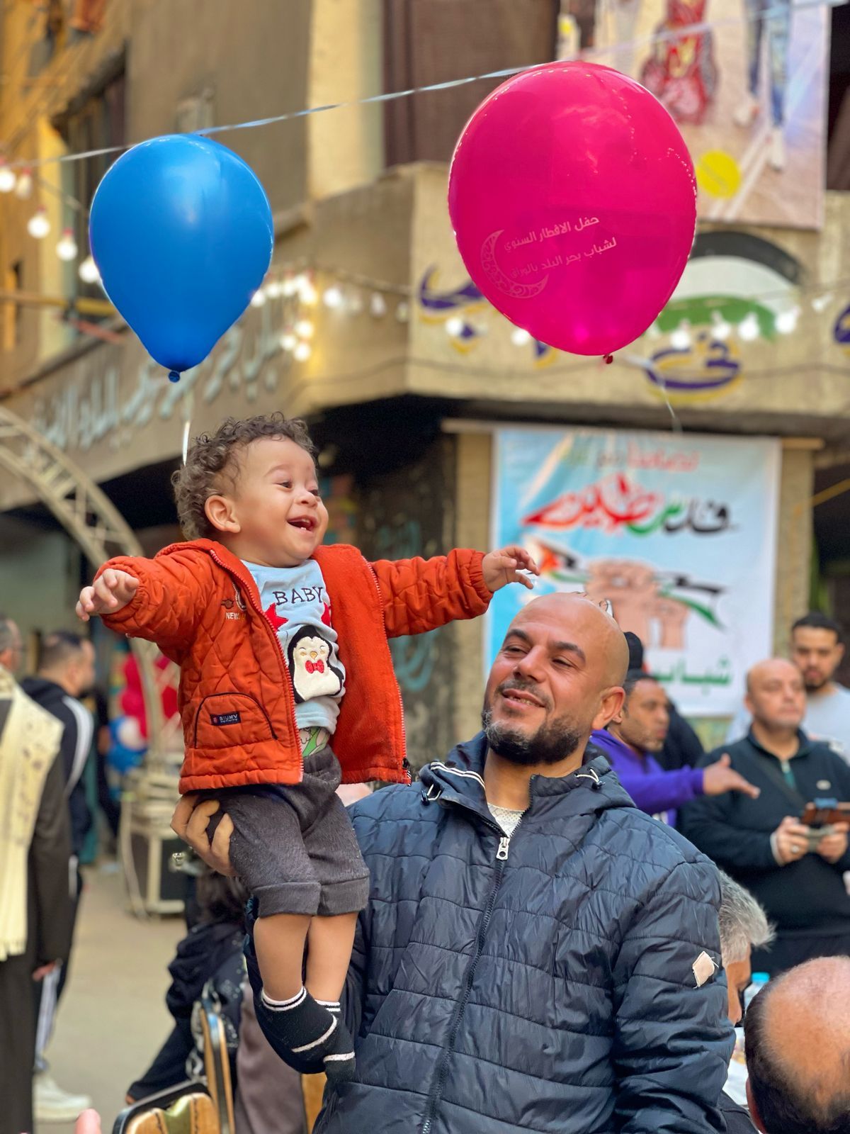 الوراق بتفرح.. أهالى بحر البلد يجتمعون على سفرة إفطار واحدة