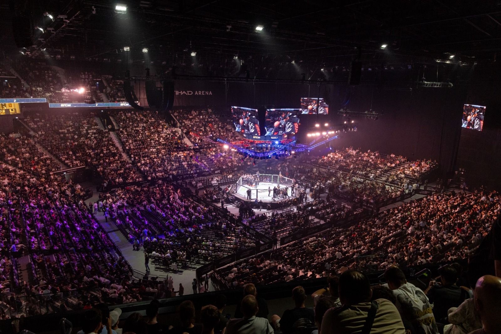 الامارات | «ليلة النزال» من «يو إف سي» تعود إلى أبوظبي 26 يوليو