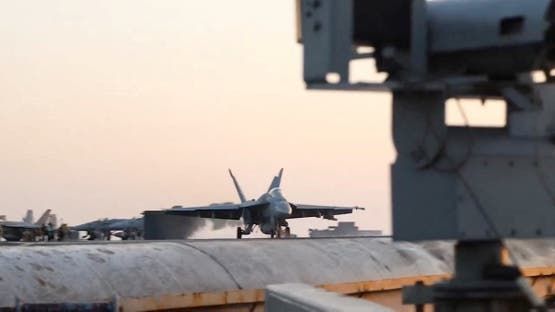 الخليج اليوم .. غارات أميركية جديدة على مواقع الحوثيين في الحديدة وصعدة