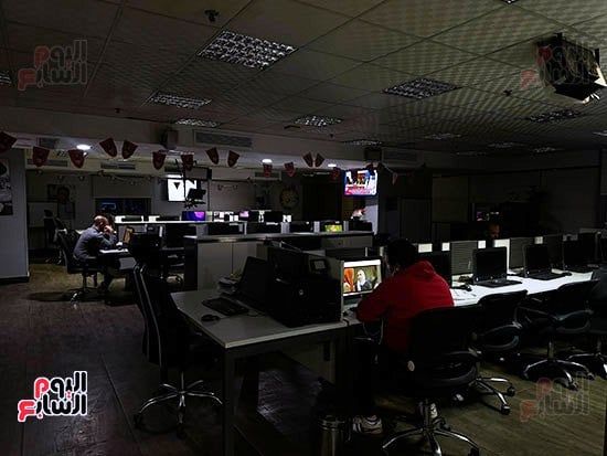 ”الخليج 365” يشارك بالمبادرة العالمية "ساعة الأرض" ويطفئ أنوار صالة التحرير