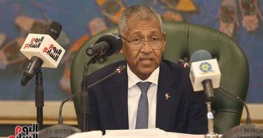 سفير السودان بالقاهرة يهنئ القوات المسلحة بتحرير القصر الرئاسى فى الخرطوم