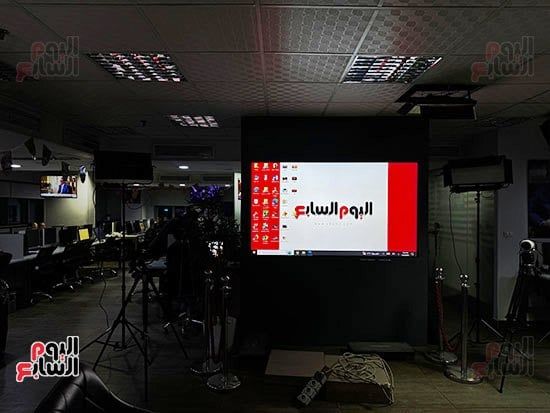 ”الخليج 365” يشارك بالمبادرة العالمية "ساعة الأرض" ويطفئ أنوار صالة التحرير