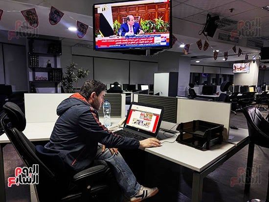 ”الخليج 365” يشارك بالمبادرة العالمية "ساعة الأرض" ويطفئ أنوار صالة التحرير