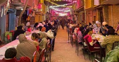 رمضان شهر اللمة الحلوة.. شباب العمرانية ينظمون مائدة إفطار جماعي للعام الثالث