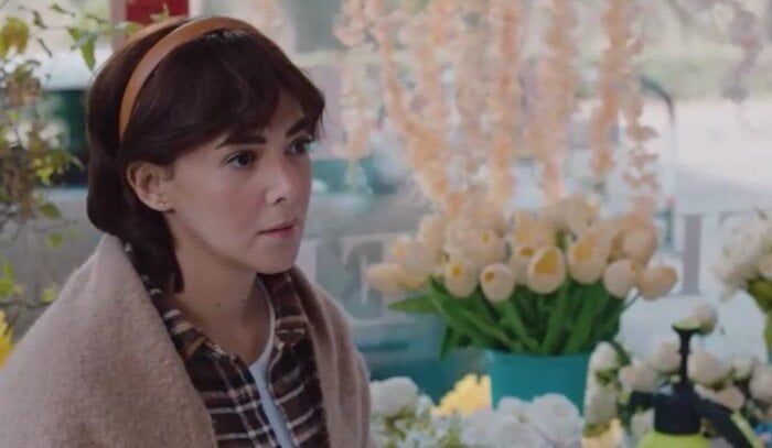 مسلسل عايشة الدور الحلقة 8: “دنيا سمير غانم تواجه تحديًا جديدًا”