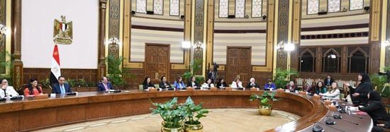 الرئيس السيسي: هنظم موضوع الفن بشكل أكبر وخُفت على المجتمع.. صور