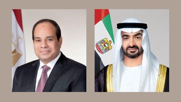 رئيس الدولة يصل إلى القاهرة في زيارة أخوية والرئيس المصري في مقدمة مستقبليه