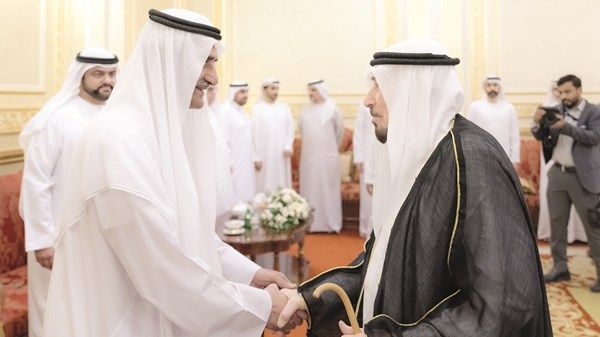 حمد الشرقي وسعود القاسمي يواصلان استقبال المهنئين بشهر رمضان