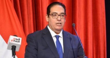 مكافأة 1500 جنيه للعاملين والهيئة المعاونة بجامعة القاهرة بمناسبة عيد الفطر