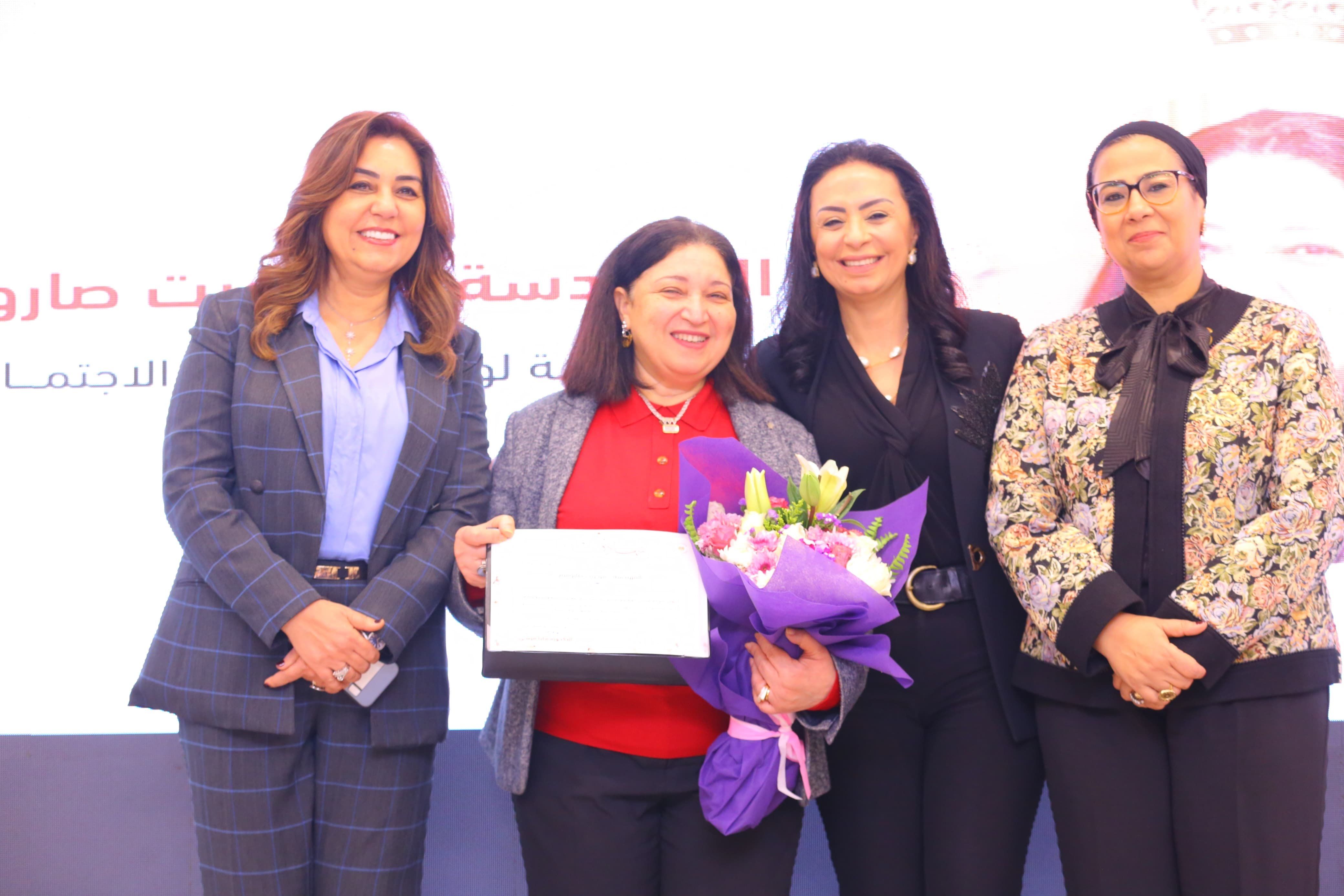 وزيرة التضامن: كل أم مثالية عنوان لصبر شعب وكرامة وطن ومستقبل نستحقه