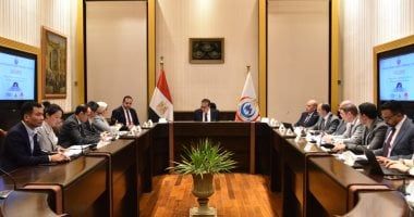 وزير الصحة يعقد اجتماعا بشأن مشروع إنشاء شبكة وطنية متكاملة للباثولوجيا الرقمية
