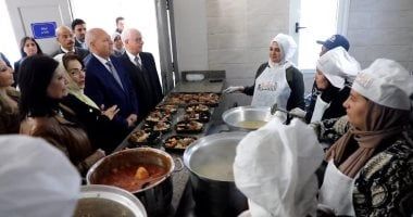 محافظ القاهرة يتفقد مطبخ المصرية بالأسمرات