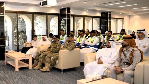 شرطة أبوظبي تعزز ثقافة القراءة بين منتسبيها تزامناً مع "شهر القراءة"