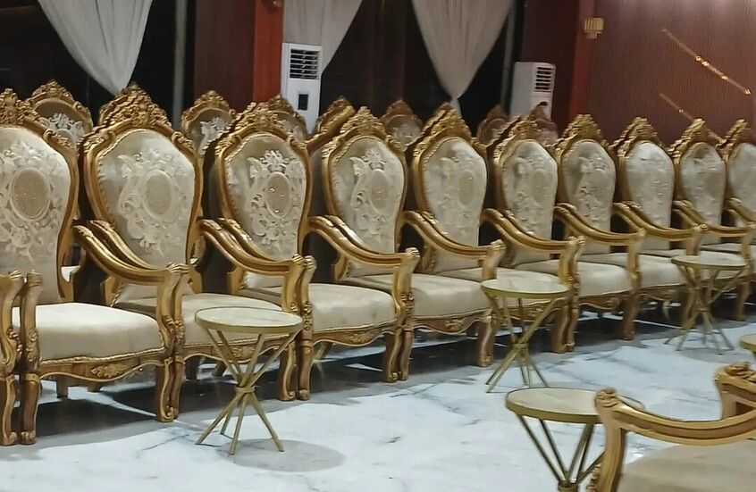 الخليج اليوم .. لا كراسي فاخرة للمسؤولين.. تفاعل واسع مع تصريح أمير سعودي (فيديو)