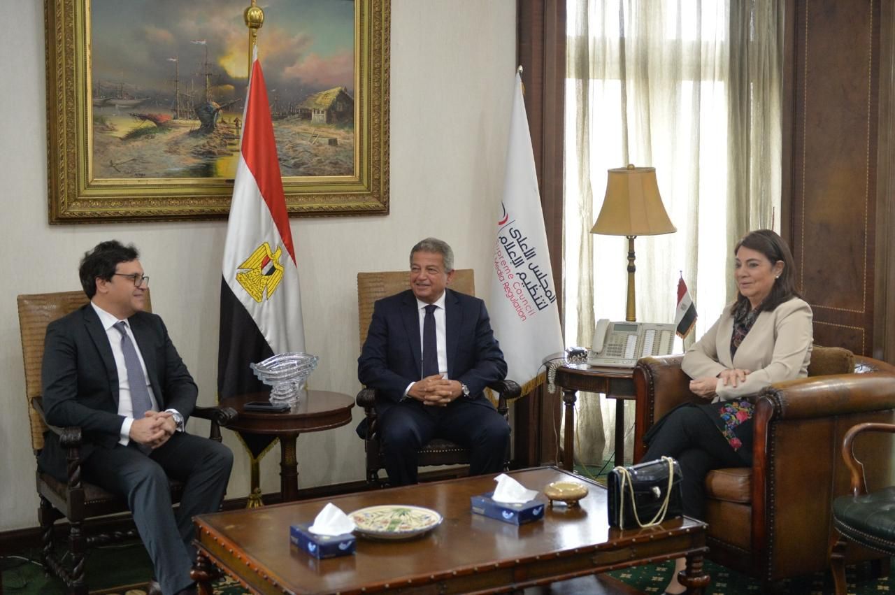 رئيس الأعلى للإعلام ووزير الثقافة يجتمعان مع الشركة المتحدة و"إعلام النواب"