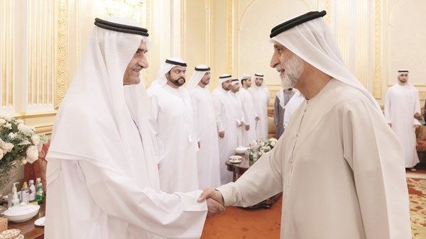 حاكما الفجيرة ورأس الخيمة يواصلان استقبال المهنئين بشهر رمضان
