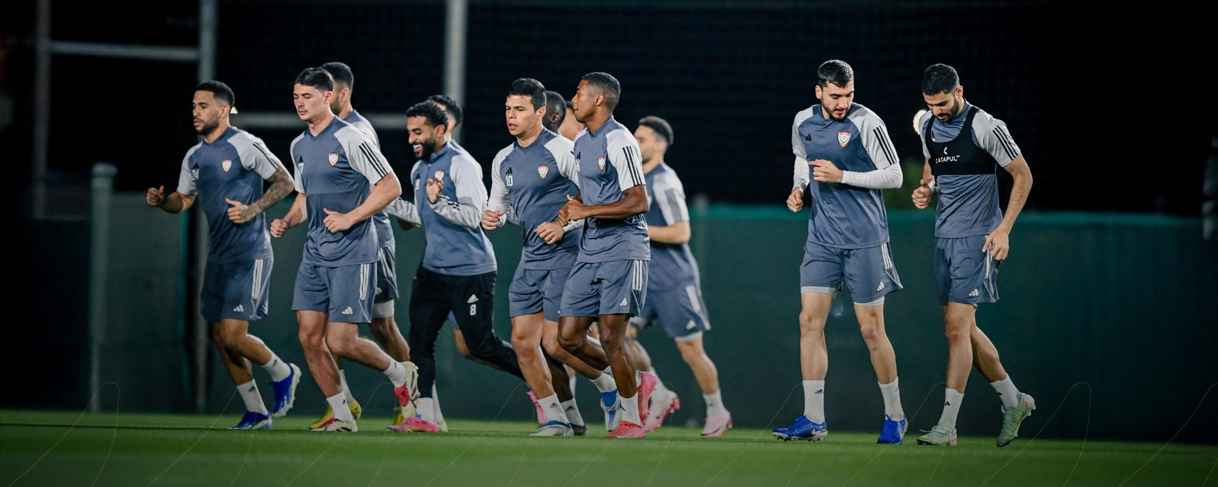 الامارات | المنتخب يغادر إلى الرياض فجراً للقاء كوريا الشمالية.. وحكم سعودي يدير المباراة