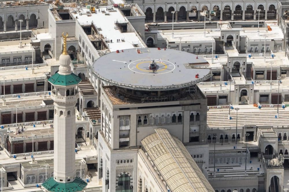 شاهد.. تجربة هبوط الإسعاف الجوي بالحرم المكي لإخلاء الحالات المرضية