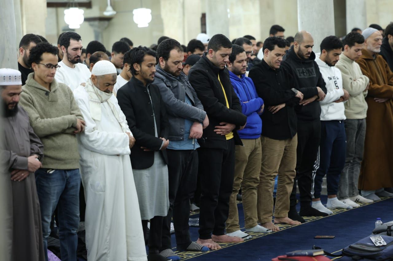 العشر الأواخر .. الجامع الأزهر كامل العدد بالمصلين.. صور