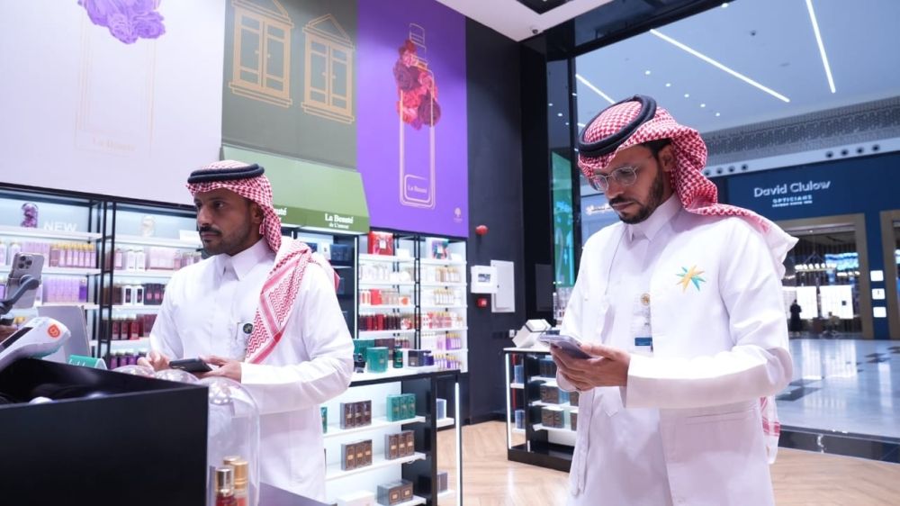 صور.. رصد عدد من المخالفات لأنظمة العمل بمناطق المملكة