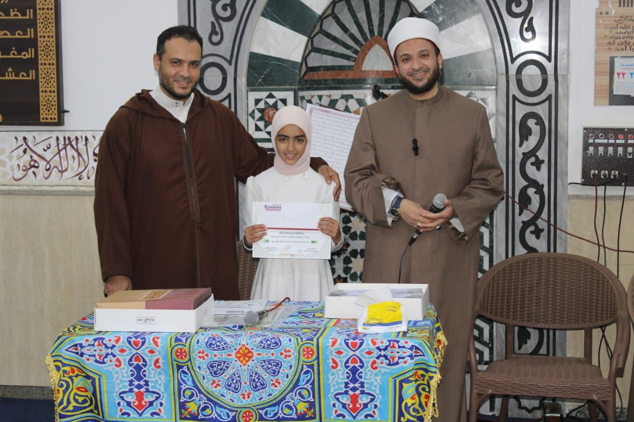 تكريم حفظة القرآن الكريم بمسجد جنة الفردوس بمدينة الشروق.. صور