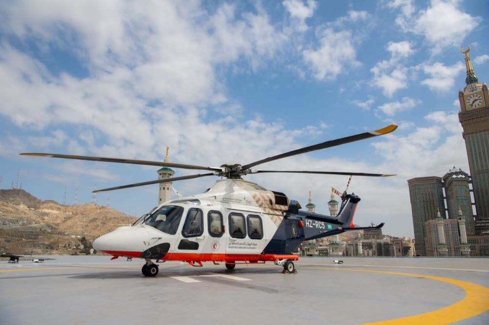 شاهد.. تجربة هبوط الإسعاف الجوي بالحرم المكي لإجلاء الحالات المرضية