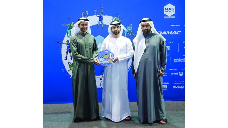 الامارات | منصور بن محمد يكرّم شركاء ورعاة دورة ند الشبا