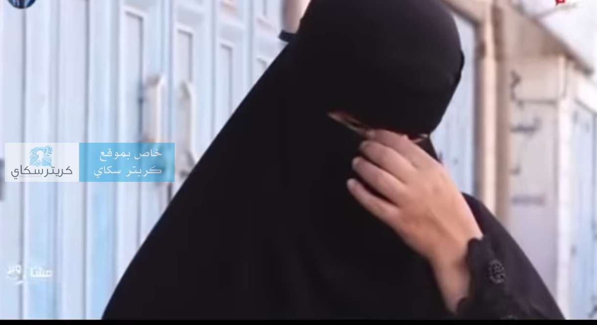 معلمة تذرف الدموع وتؤكد نتمنى تناول الدجاج مرة واحدة في عدن