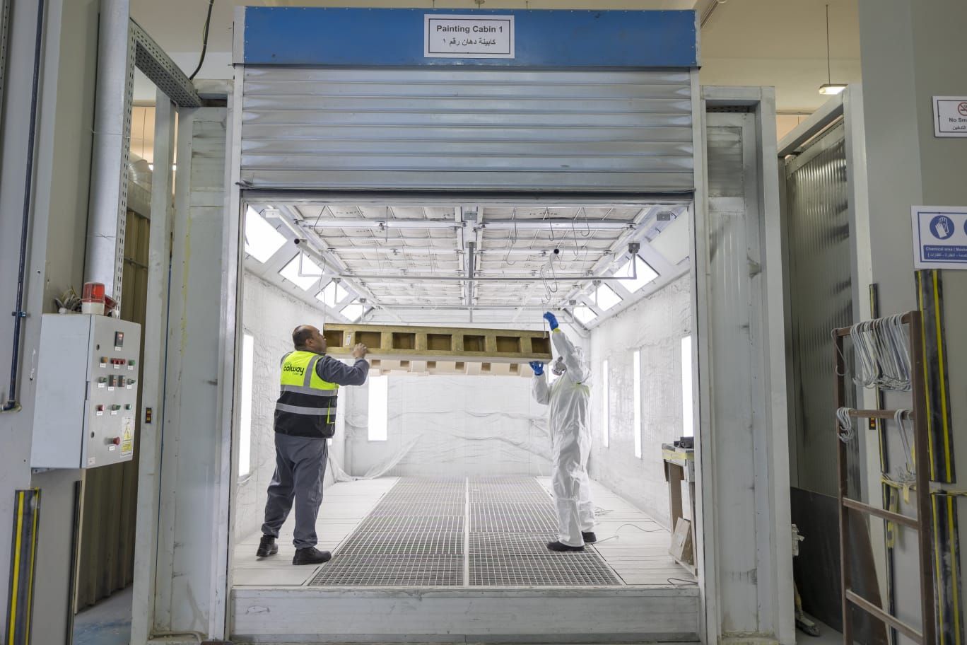 شاهد مصنع كولواي الإسباني لتوطين إنتاج المكونات الداخلية للقطارات ببنى سويف