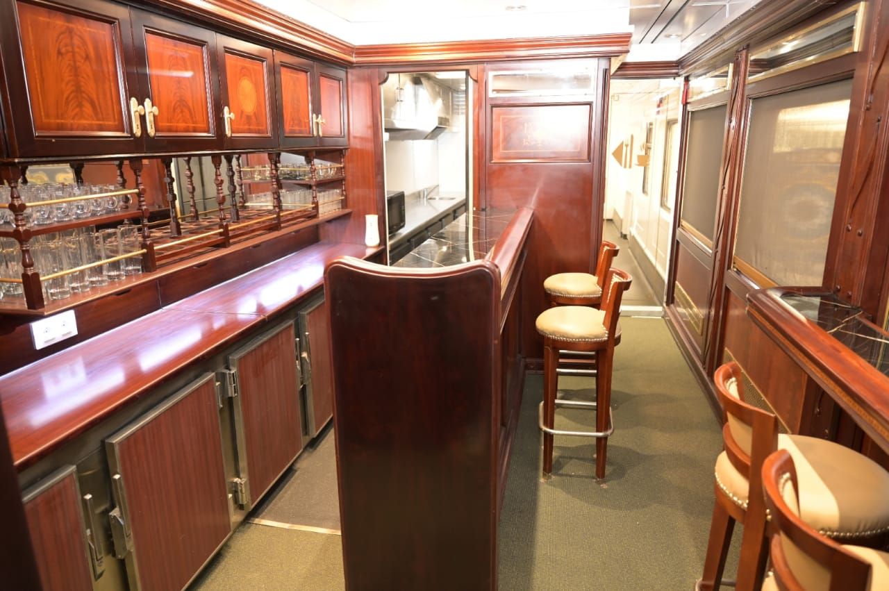 أفخم القطارات المصرية.. شاهد عربات النوم بعد تأهيلها وتطويرها بالكامل