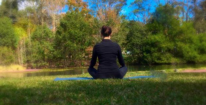 تمارين التأمل والاسترخاء قد تخفف من ألم الصداع.. هل تغني عن العلاج الطبي؟