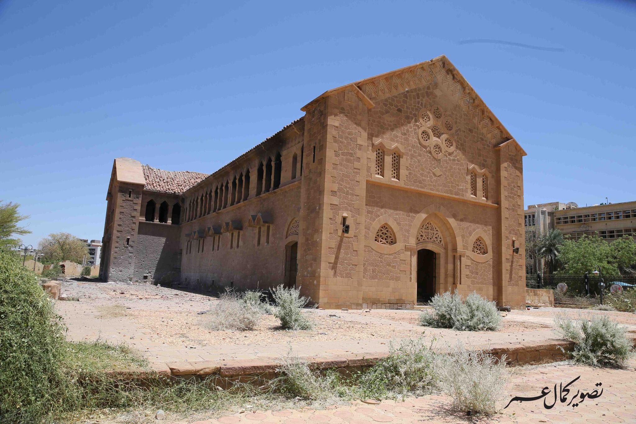 شاهد بالصور.. مليشيا الدعم السريع تقوم بتدمير ونهب مقتنيات متحف ومكتبة القصر الجمهوري والتقديرات الأولية تشير إلى أن خسائر قد تصل إلى 110 مليون دولار