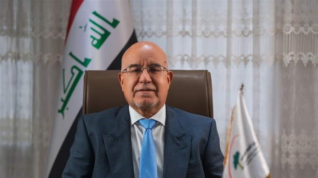 بالصور.. وزير الصحة يؤسس حزبا سياسيا