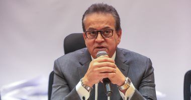 وزير الصحة يترأس اجتماع اللجنة الاستشارية العليا للتنمية البشرية بحضور وزير التعليم