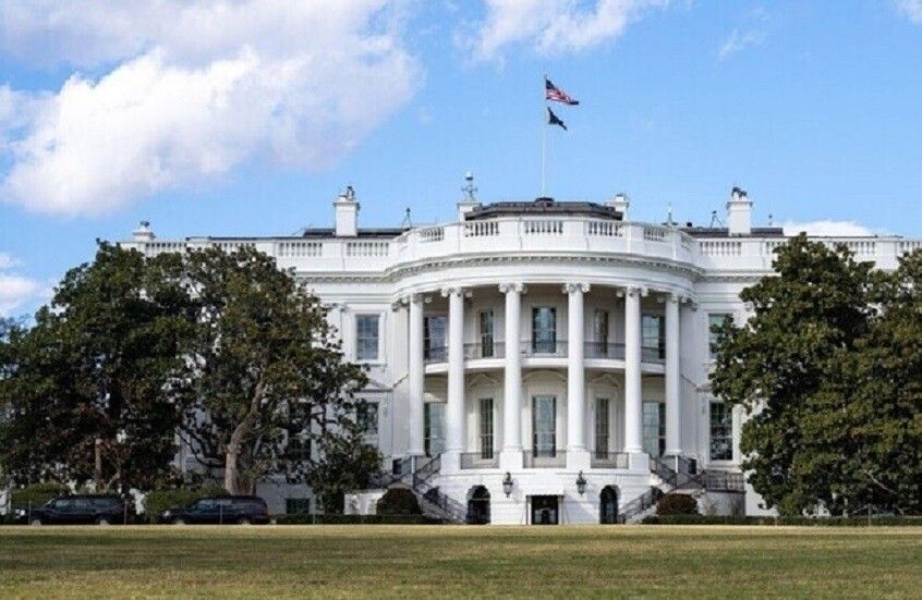 الخليج اليوم .. "رويترز": البيت الأبيض يقيم محادثات السعودية إيجابيا