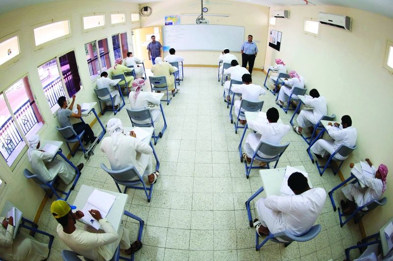 الامارات | «التربية»: إخضاع المعلمين والقيادات المدرسية للتدريب التخصصي