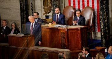 إعلام أمريكى: أعضاء كونجرس ديمقراطيون يطالبون بإقالة مستشار الأمن القومى ووزير الدفاع