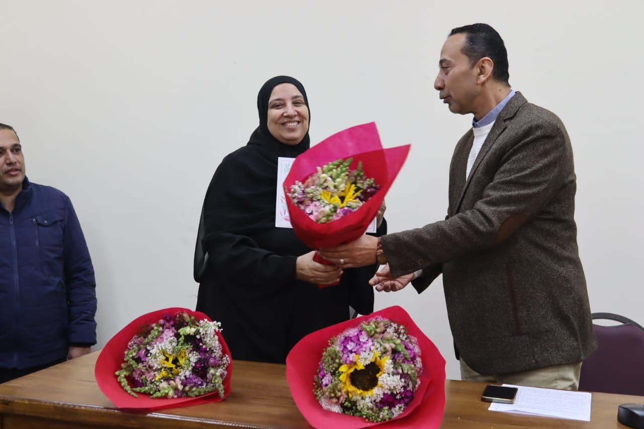 الهيئة العامة للنظافة والتجميل بالجيزة تكرم الأمهات المثاليات لعام 2025.. صور