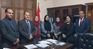 وزارة العمل: تسليم عقود عمل جديدة لشباب محافظة القاهرة